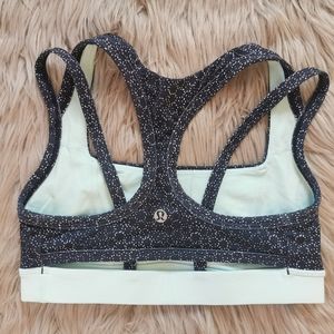 lululemon Splendour bra size 4 blue
